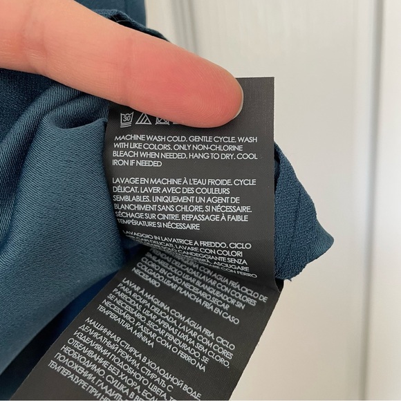 Club Monaco | Crop Boxy Fit Blouse - Size M - Picture 4 of 5